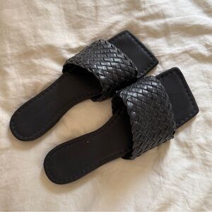Bottega Veneta Black Woven Sandals